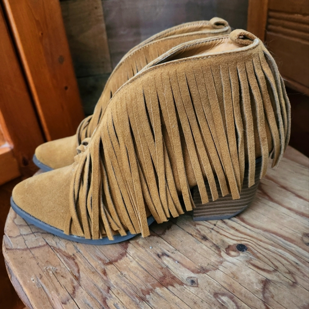 BEAST FASHION FRINGE BOOTIES - WOMENS SIZE 8